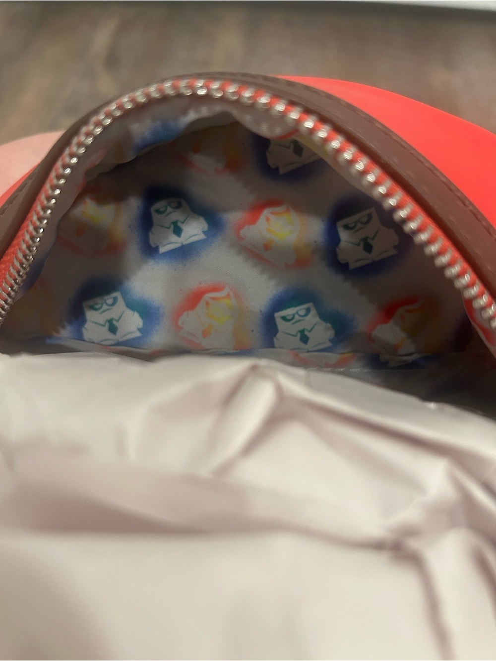 Loungefly Inside Out Exclusive Anger Cosplay Light Up Glow Mini Backpack NWT - Picture 8 of 8